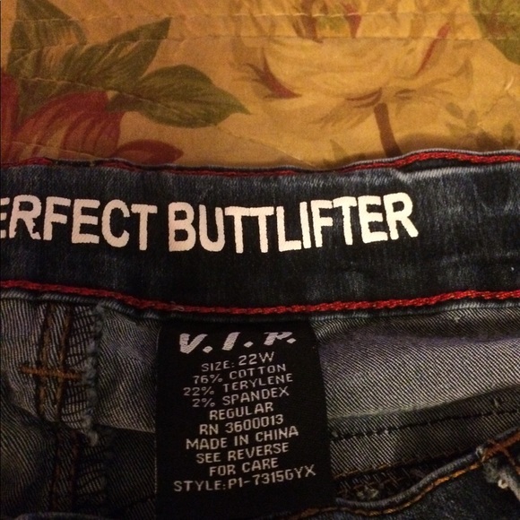 VIP jeans - Picture 2 of 2